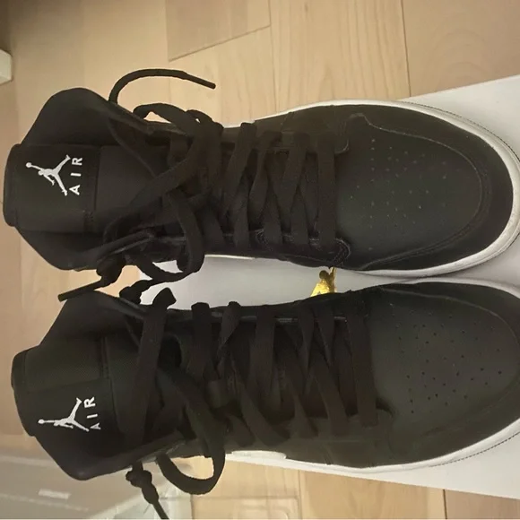 Jordan mid - Picture 3 of 8